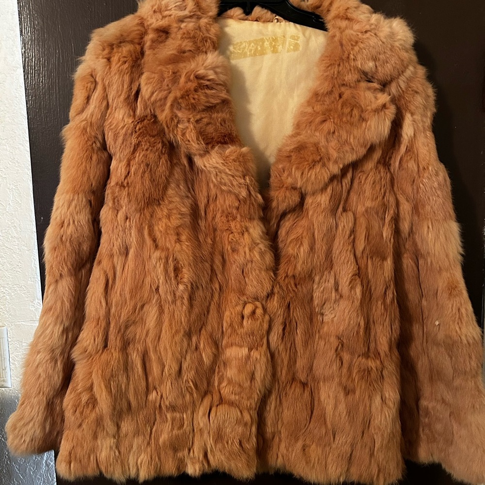 Rabbit fur coat in amazing condition size is about a medium large